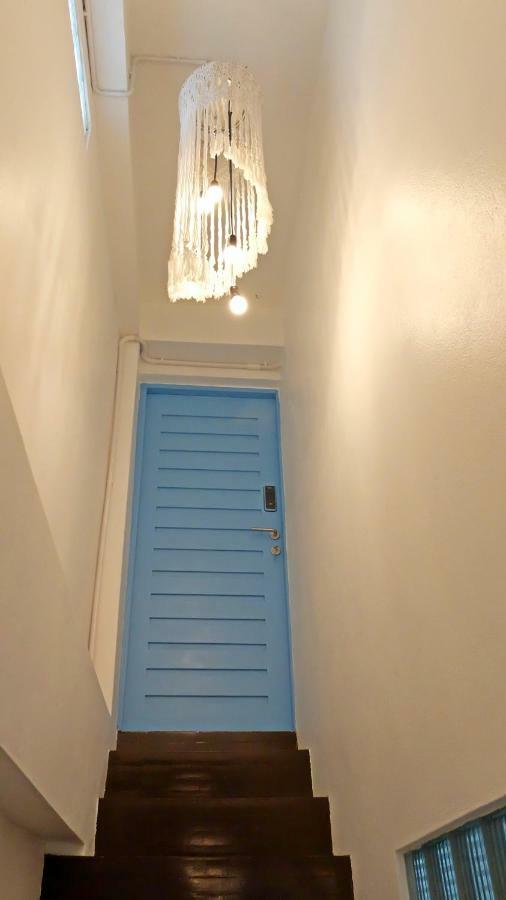 A Dude Mini Hostel (Adults Only) Τσιάνγκ Μάι Εξωτερικό φωτογραφία
